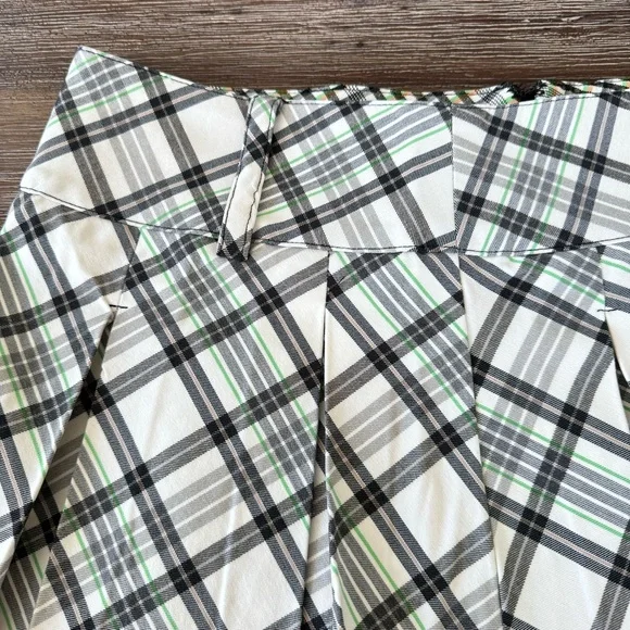 Forever 21. Size Large - Picture 7 of 14